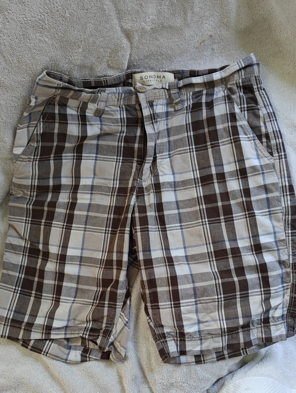 Sonoma Plaid Cotton-Blend Men’s Shorts in Brown and White